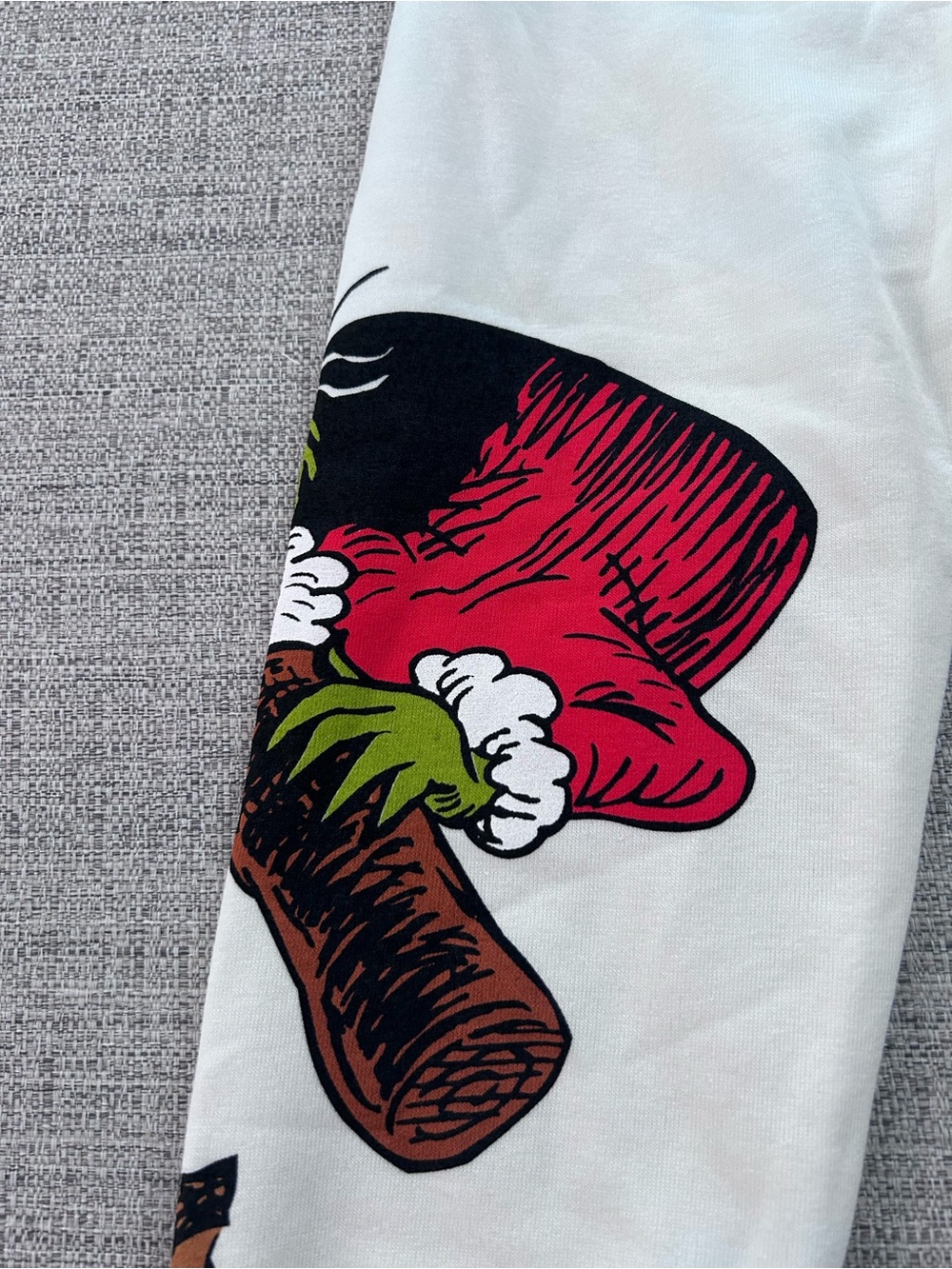 'Tis The Season Grinch Graphic Sweatshirt & Pant NWT. Size 4T - Picture 8 of 11